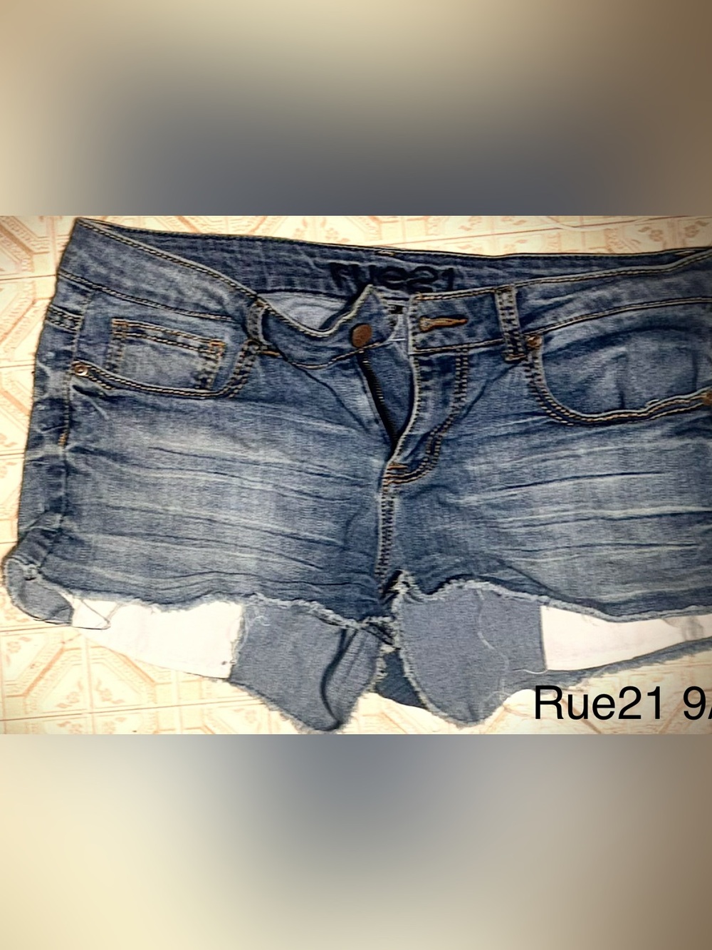 All shorts and skirts 3 for 20!
Rue21 Blue Washed Denim Boyfriend Shorts